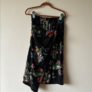 Vintage Hawaiian Floral Black Skirt